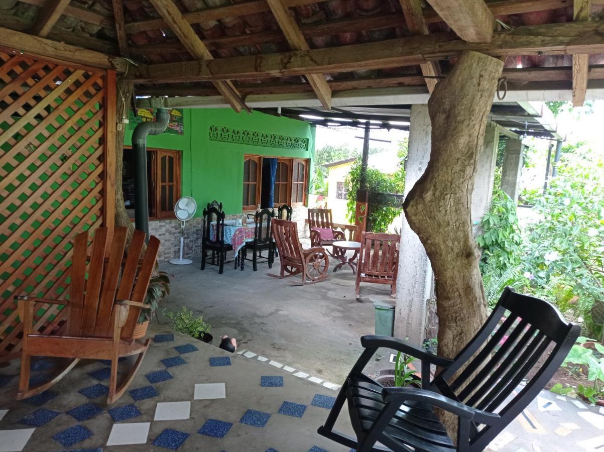Loren'S House Moyogalpa Extérieur photo