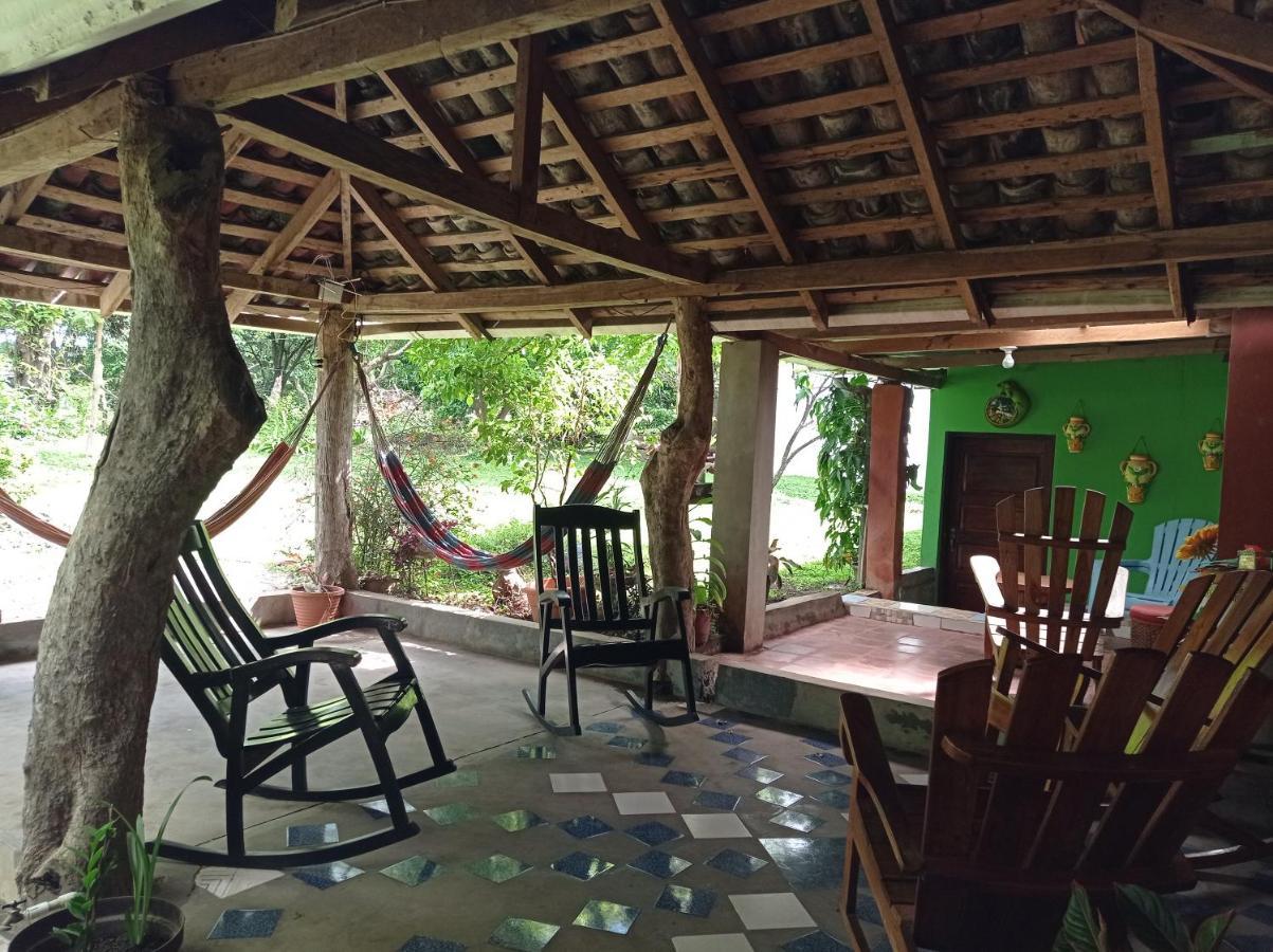 Loren'S House Moyogalpa Extérieur photo